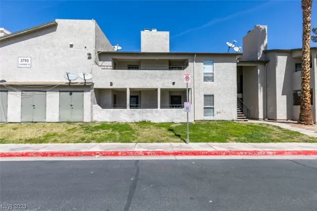 MLS: 2485476 Condo For Sale