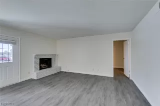 Photo #5: 2485476 Listing 