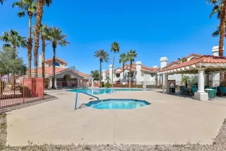 Photo #4: 2485485 Listing 