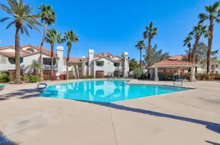 Photo #5: 2485485 Listing 