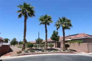 Photo #5: 2485522 Listing 