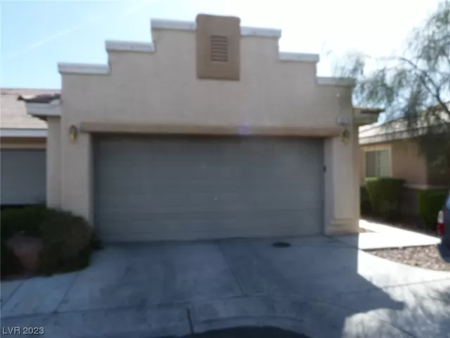 MLS: 2485592 Condo For Sale