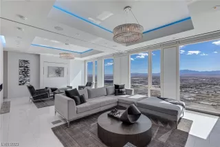 Photo #2: 2485598 Listing 