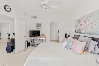 Photo #6: 2485612 Listing 