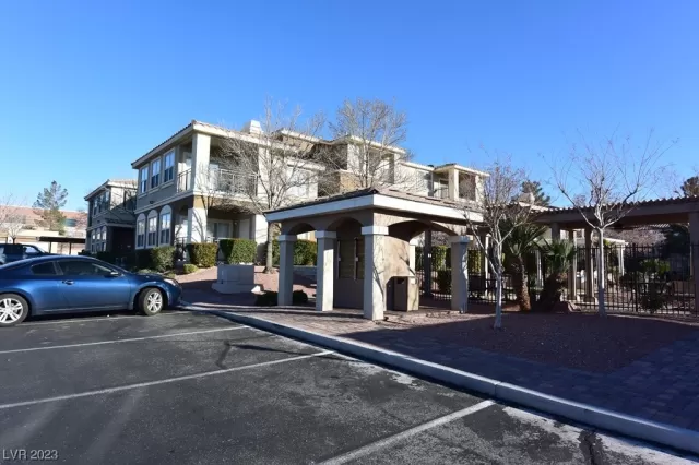 MLS: 2485636 Condo For Sale