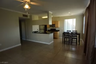 Photo #5: 2485636 Listing 