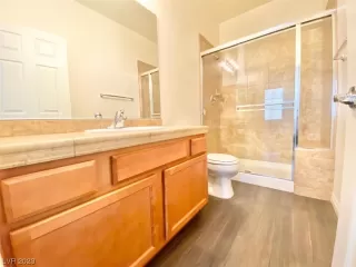 Photo #2: 2485649 Listing 