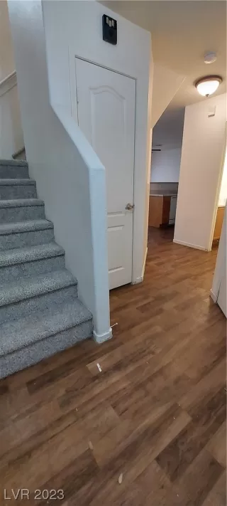 Photo #1: 2485684 Listing 