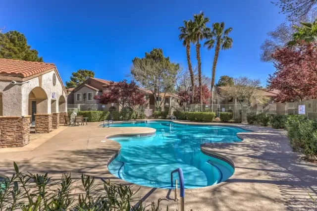 MLS: 2485689 Condo For Sale