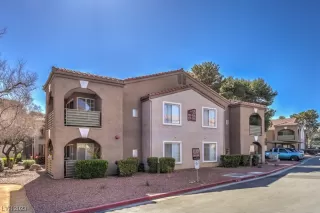 Photo #5: 2485689 Listing