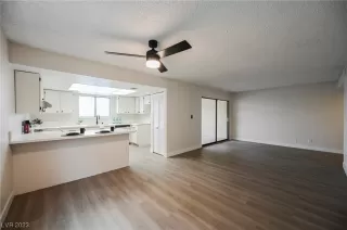 Photo #1: 2485692 Listing