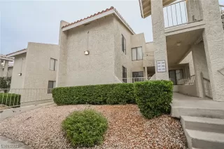 Photo #6: 2485692 Listing