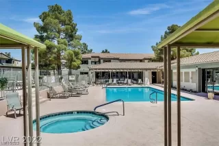 Photo #3: 2485732 Listing 