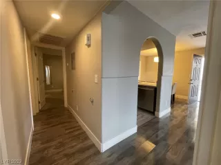 Photo #6: 2485733 Listing 