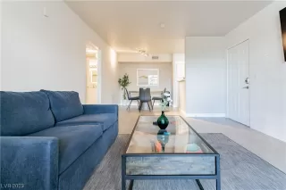 Photo #3: 2485814 Listing