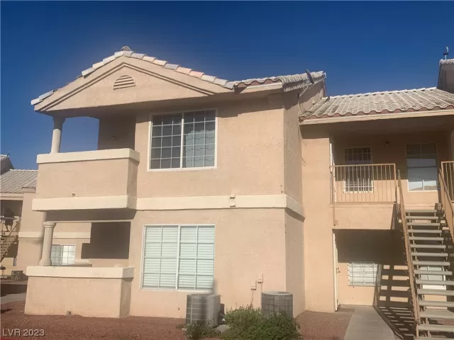 MLS: 2485817 Condo For Sale
