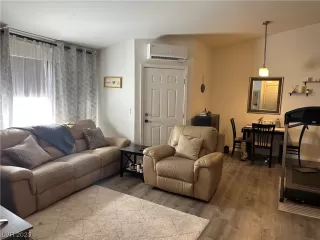 Photo #4: 2485817 Listing 