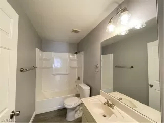 Photo #5: 2485842 Listing 