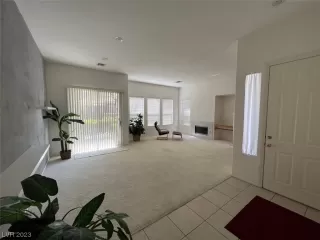 Photo #4: 2485863 Listing 