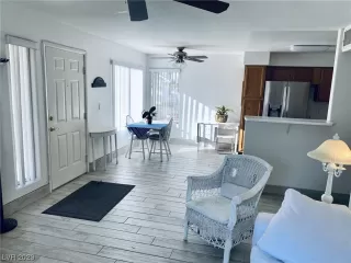 Photo #2: 2485871 Listing 