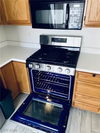 Photo #6: 2485871 Listing 