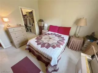 Photo #6: 2485876 Listing