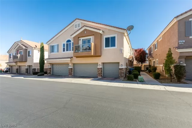 MLS: 2485906 Condo For Sale