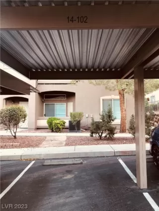 Photo #1: 2485932 Listing