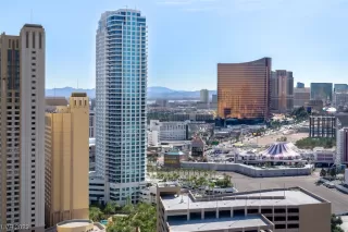 Photo #1: 2485939 Listing