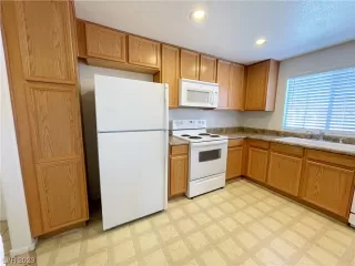 Photo #2: 2485955 Listing 