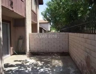 Photo #4: 2486030 Listing 