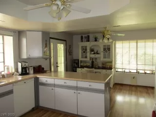 Photo #3: 2486061 Listing 