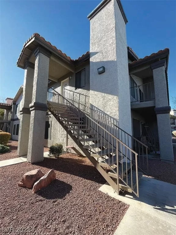 MLS: 2486069 Condo For Sale