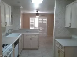 Photo #1: 2486091 Listing 