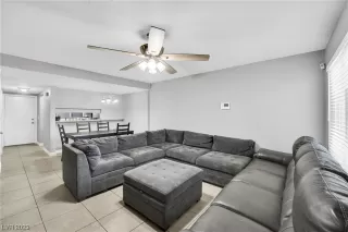 Photo #2: 2486092 Listing 