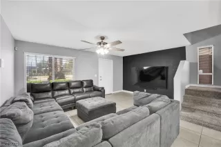 Photo #3: 2486092 Listing 