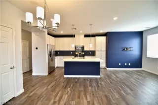 Photo #3: 2486107 Listing 