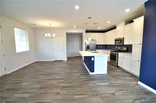 Photo #4: 2486107 Listing 