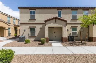 Photo #1: 2486116 Listing 