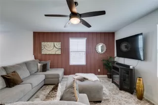 Photo #3: 2486116 Listing 