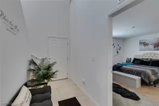 Photo #4: 2486116 Listing 