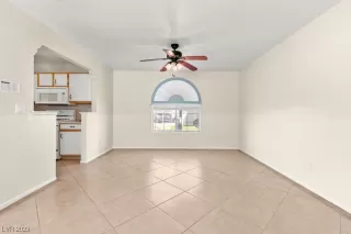 Photo #3: 2486128 Listing