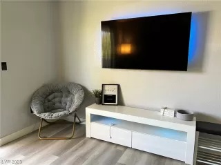 Photo #1: 2486134 Listing