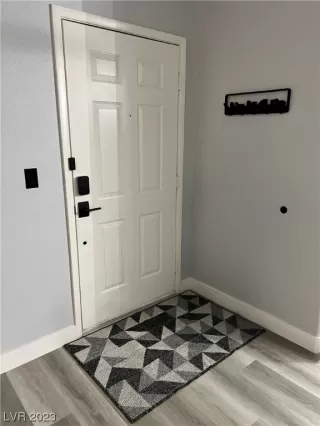 Photo #3: 2486134 Listing