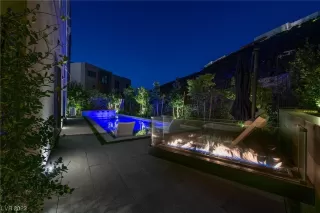 Photo #1: 2486146 Listing