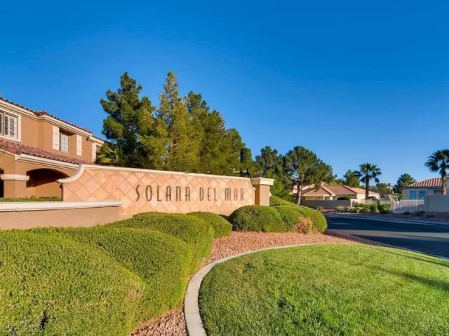 MLS: 2486161 Condo For Sale