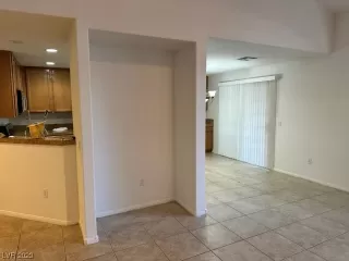 Photo #2: 2486161 Listing 