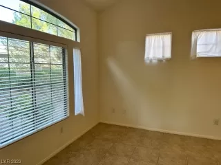 Photo #3: 2486161 Listing 