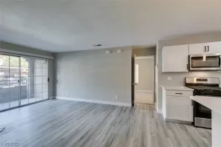 Photo #4: 2486165 Listing 