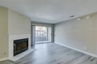 Photo #5: 2486165 Listing 